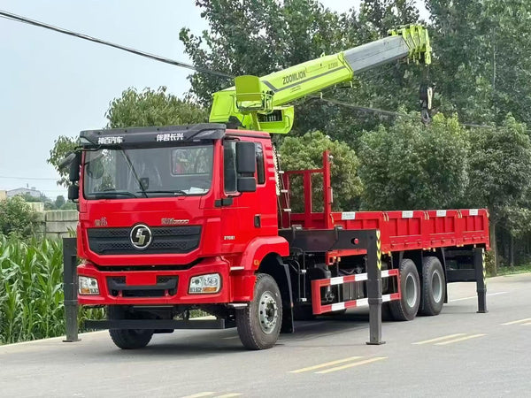 🚚 Dongfeng Jincheng V6 8x4 Crane Truck