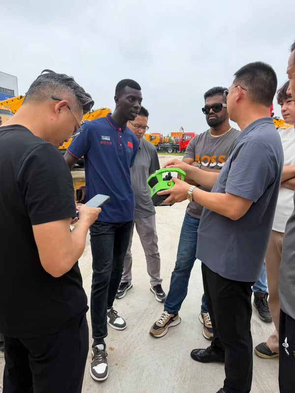 Malaysian Clients Ordered Multiple Aerial Work Vehicles from Hubei Shenbai