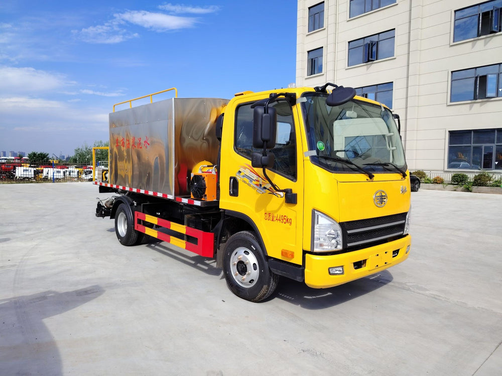 FAW 6.5m³ 150HP Asphalt Distributor Truck