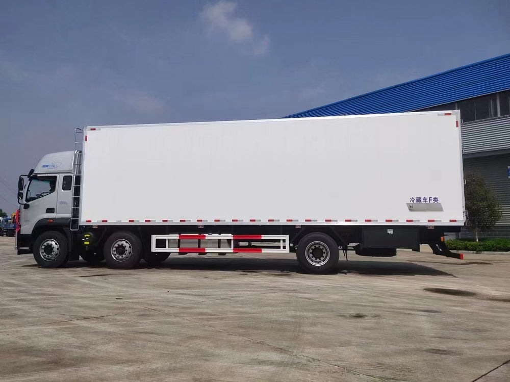 FOTON 9.6M 350HP 6*4 Refrigerated Truck