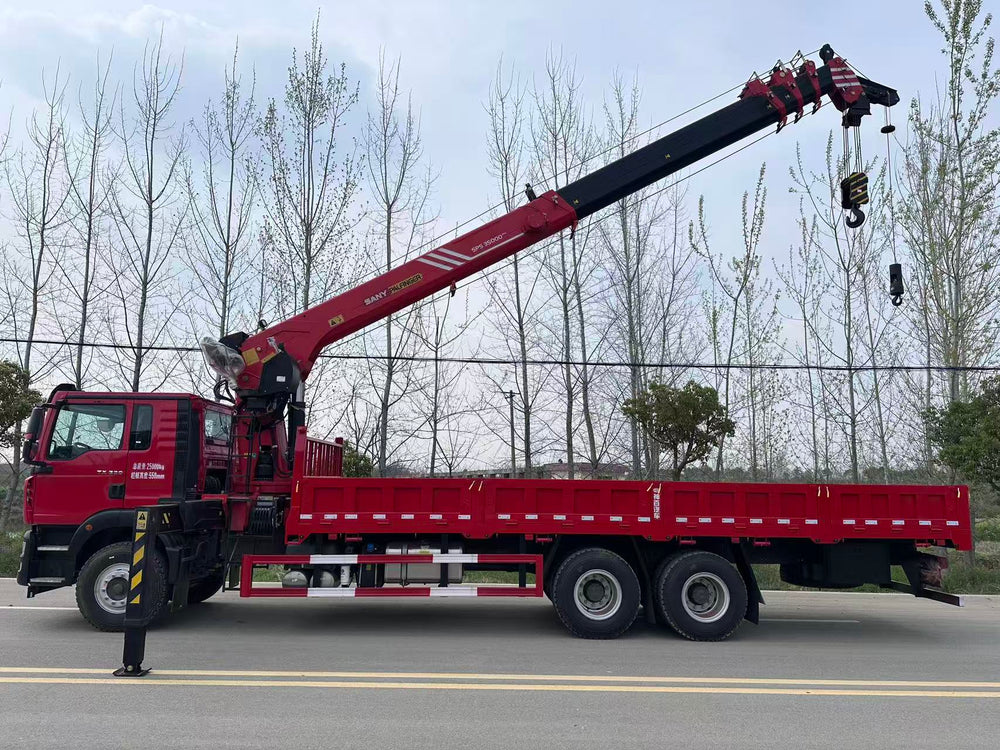 HOWO 320HP CX14T-6Section Telescopic Boom Crane
