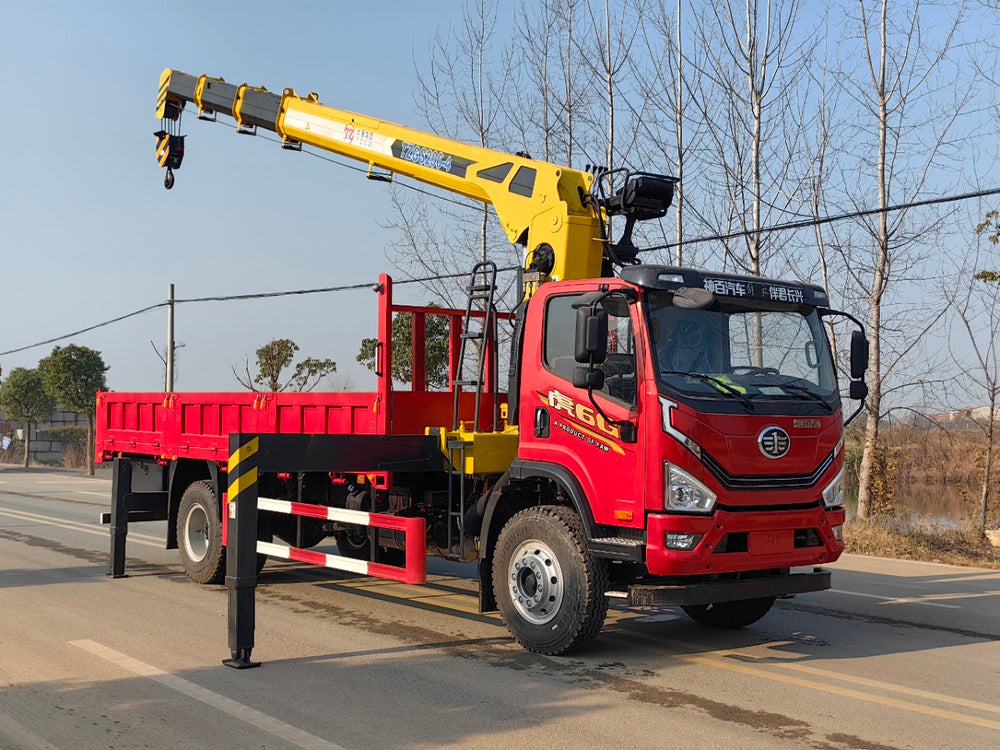 FAW 220HP 8-10T Telescopic Boom Crane