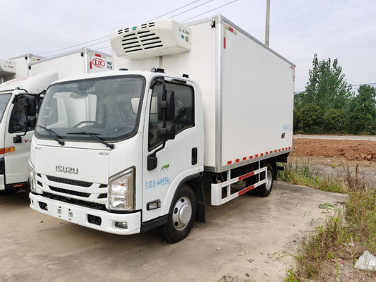 ISUZU EC7 Refrigerated Truck