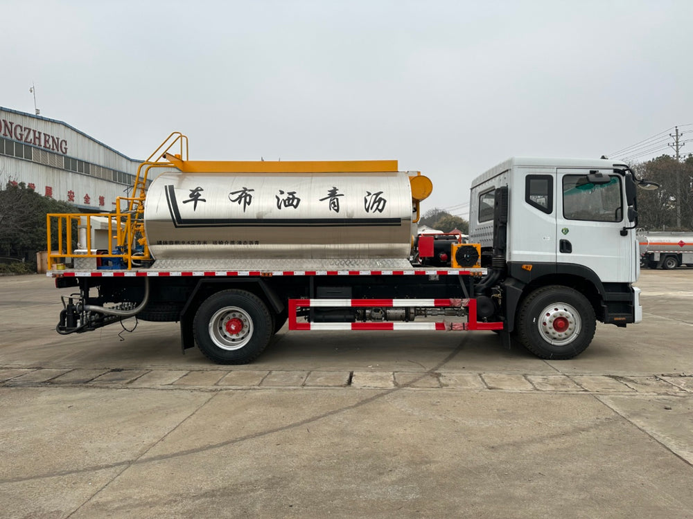 DongFeng 9.5m³ 195HP Asphalt Distributor Truck