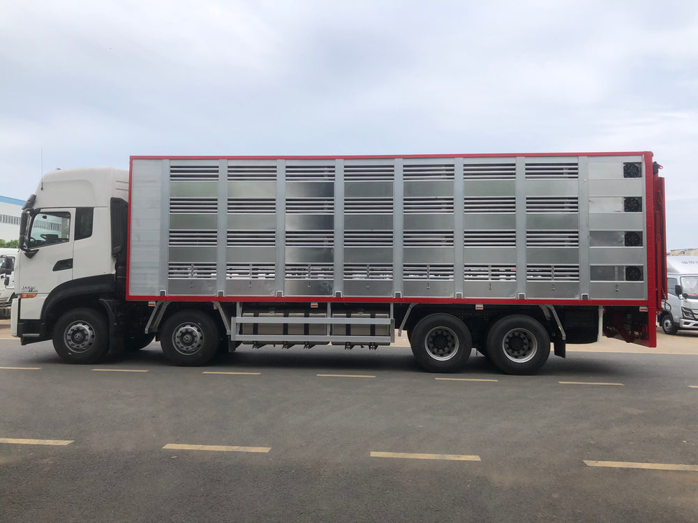 DongFeng 465HP 4-Deck Livestock Transport Truck