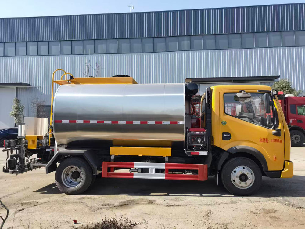 DongFeng 6T Asphalt Distributor Truck