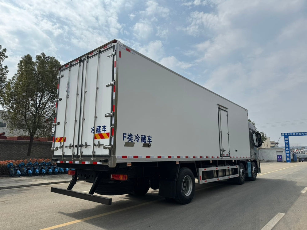 FOTON 6*4 360HP Refrigerated Truck