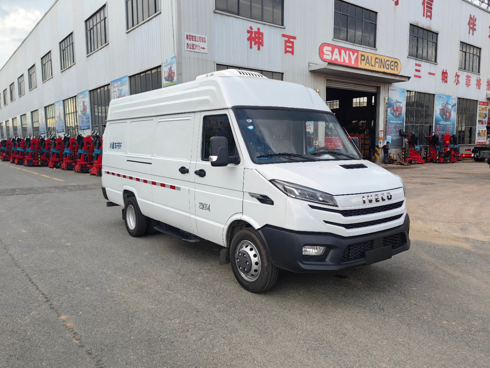IVECO Long-base High Top Refrigerated Truck（New Model）