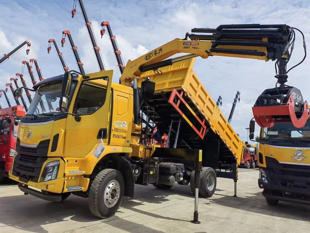 DongFeng 4×2 Knuckle Boom Crane