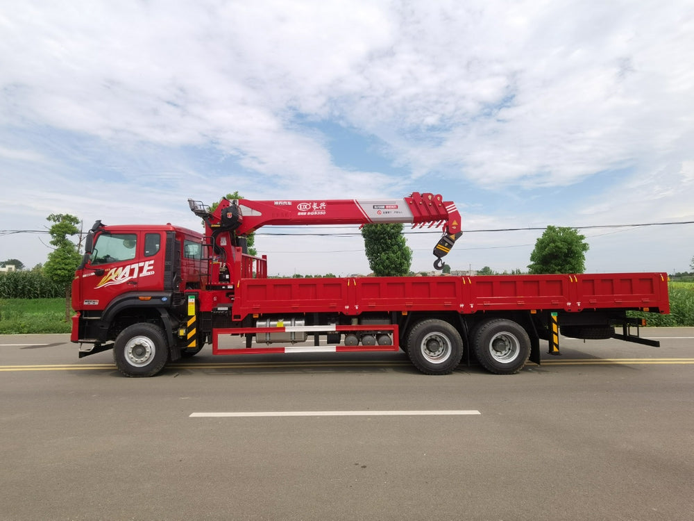 HOWO 6*4 12T 5Section Telescopic Boom Crane