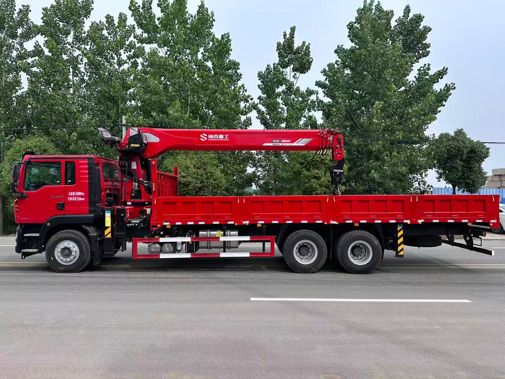 HOWO 320HP CX14T-6Section Telescopic Boom Crane