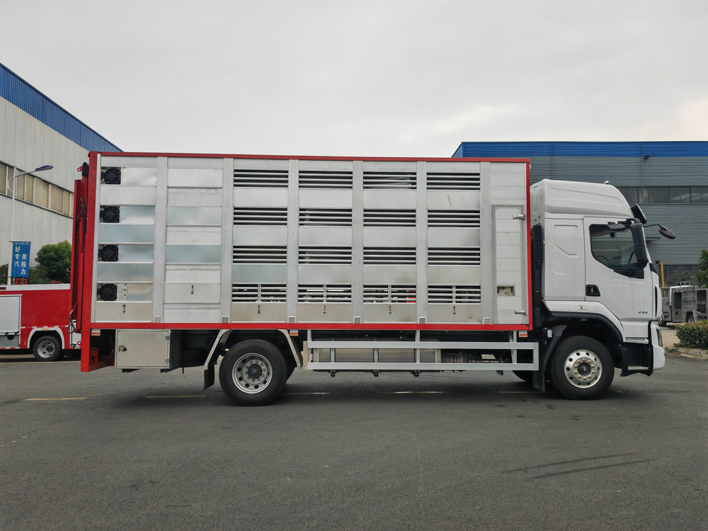 DongFeng 290HP Livestock Transport Truck