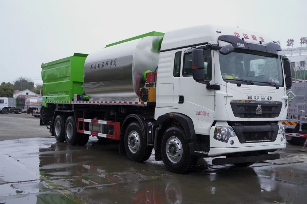 HOWO 24m³ 6*4 Synchronous Chip Sealer Truck
