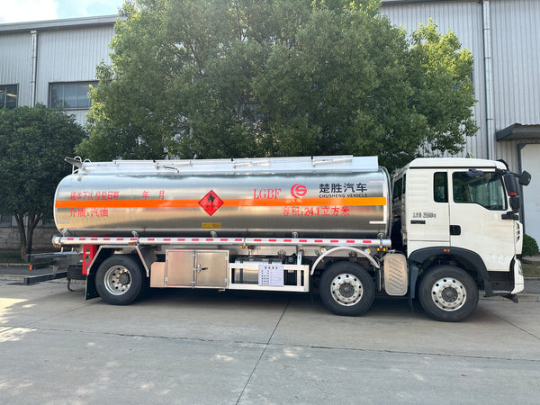 HOWO 6×2 24.1m³ Dangerous Goods Tank Truck