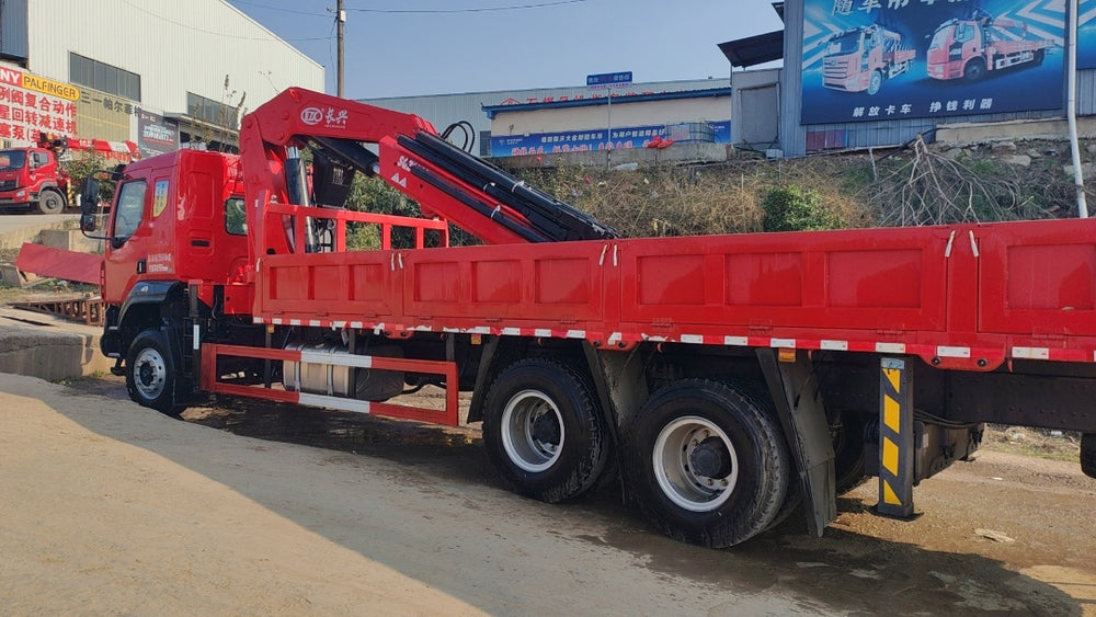 DongFeng 6×4 16T Knuckle Boom Crane