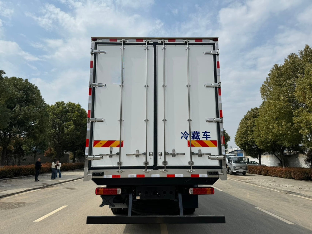FOTON 6*4 360HP Refrigerated Truck